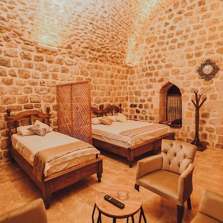Hanedan Konagi Butik Otel Deluxe King Triple Room Anka Mardin Exterior photo